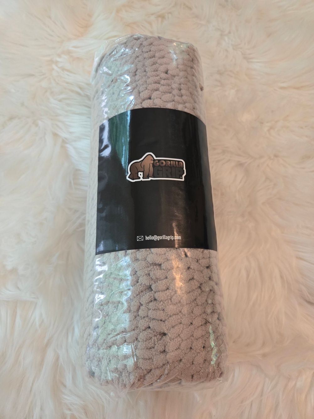 NWT Gorilla Grip Plush Bath Mat -  Taupe 36×24